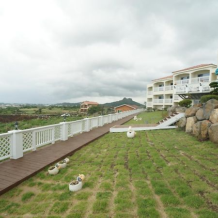 Jeju The Ocean Hill Pension Seogwipo Ngoại thất bức ảnh