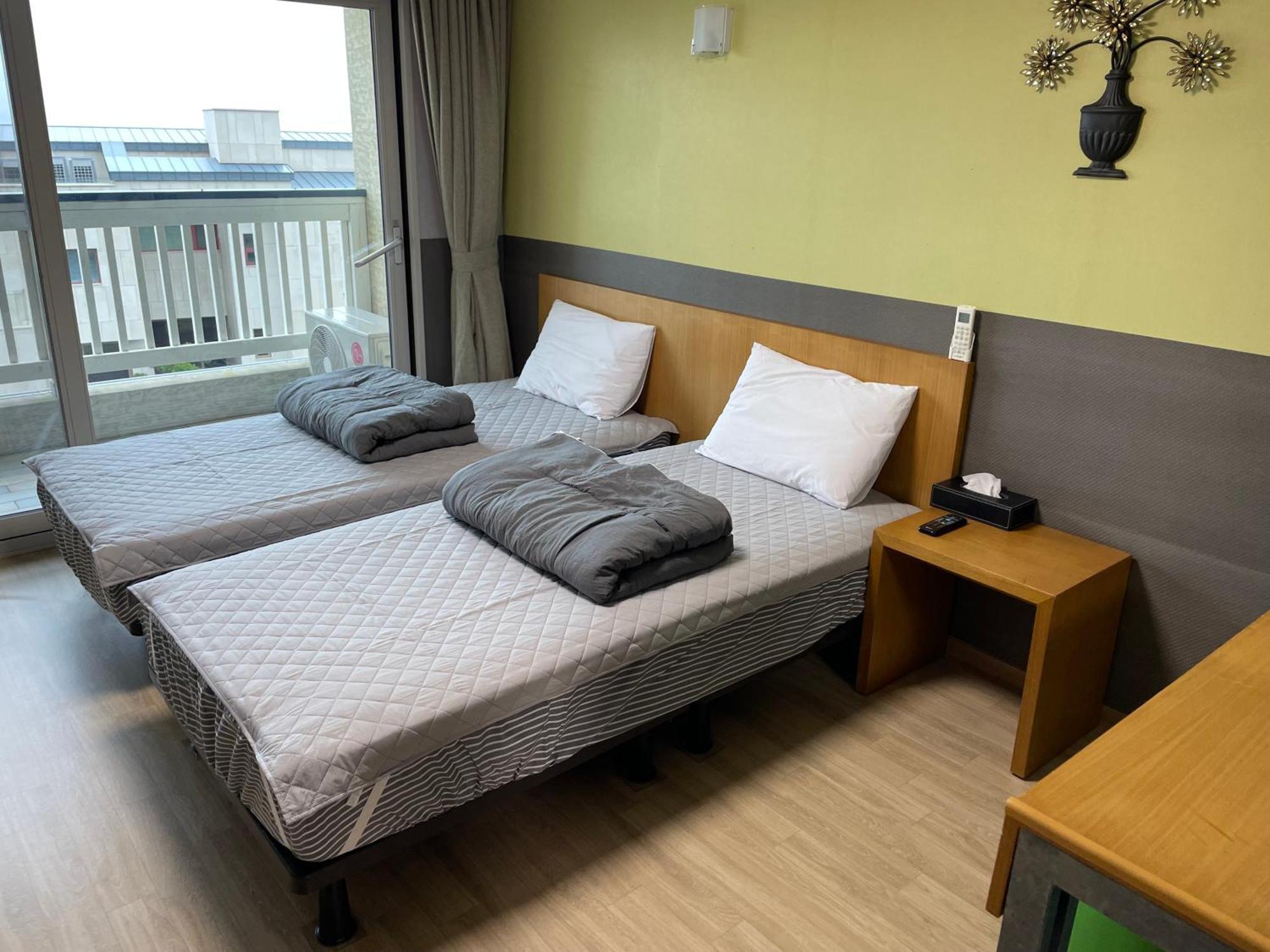 Jeju The Ocean Hill Pension Seogwipo Ngoại thất bức ảnh