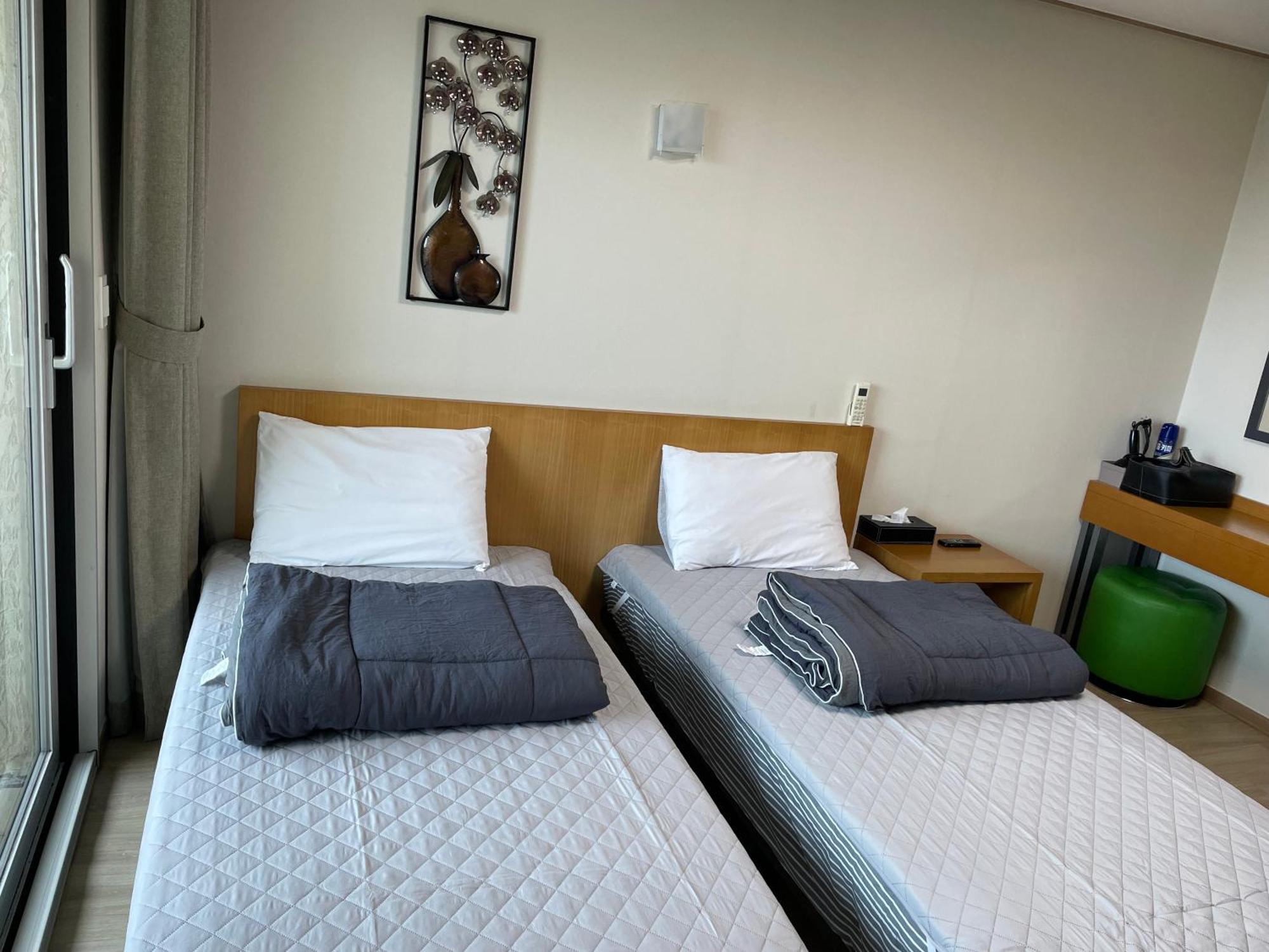 Jeju The Ocean Hill Pension Seogwipo Ngoại thất bức ảnh