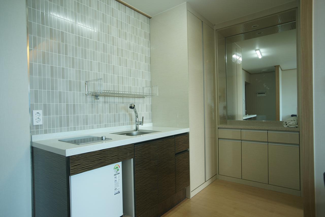 Jeju The Ocean Hill Pension Seogwipo Ngoại thất bức ảnh