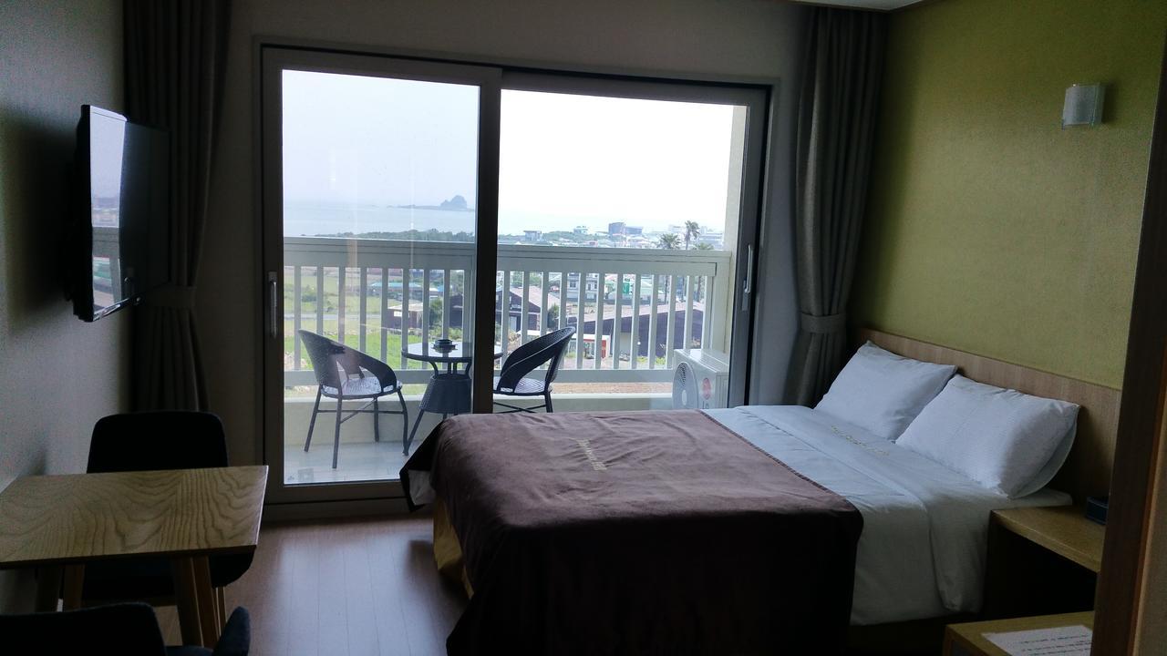 Jeju The Ocean Hill Pension Seogwipo Ngoại thất bức ảnh
