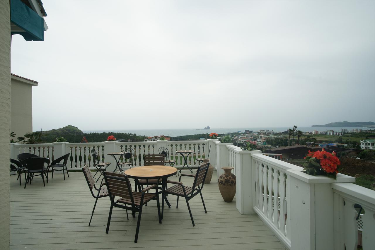 Jeju The Ocean Hill Pension Seogwipo Ngoại thất bức ảnh